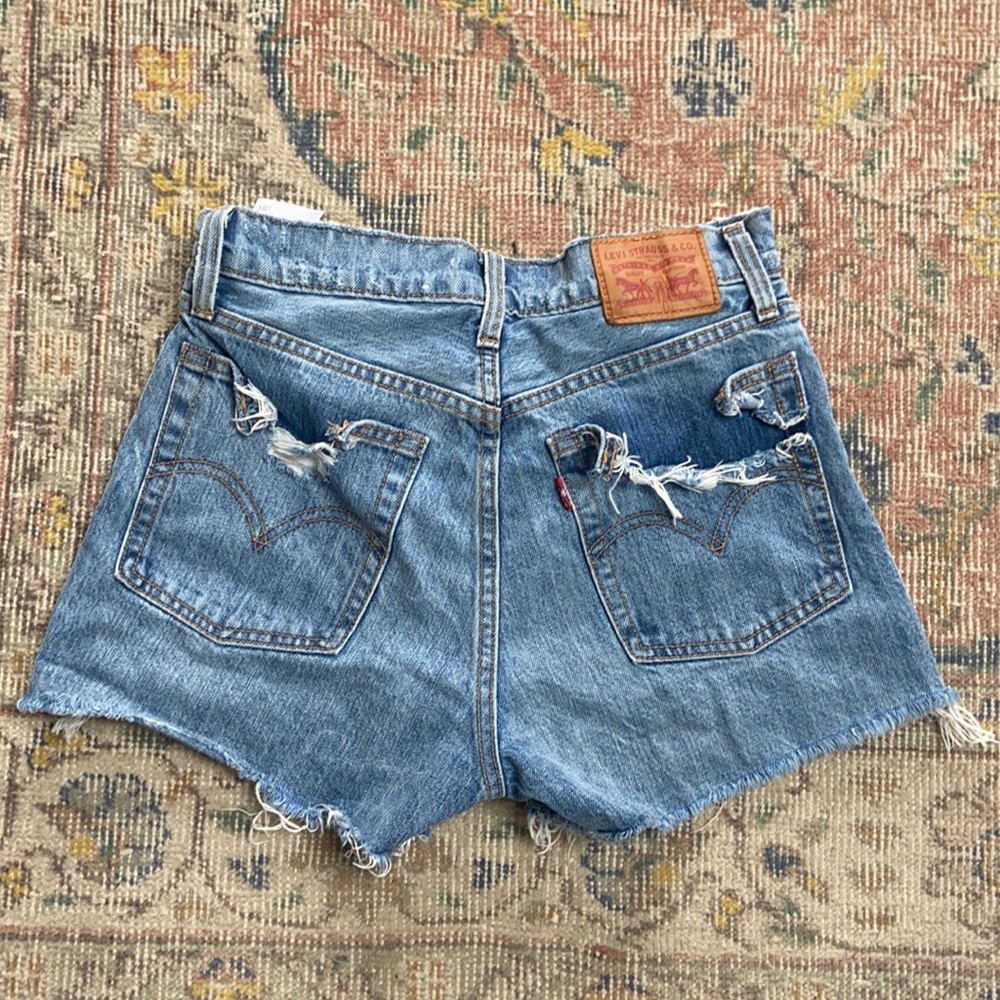 LEVIS Wedgie Short Size 27